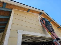 Best Siding Removal and Disposal  in Colmar Manor, MD